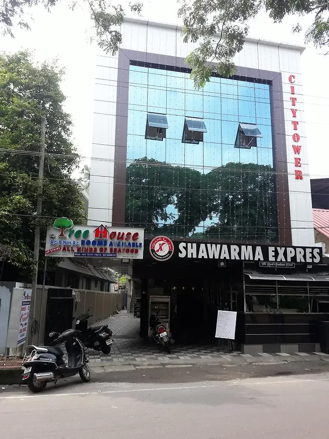 Tree House Bed & Breakfast Kochi